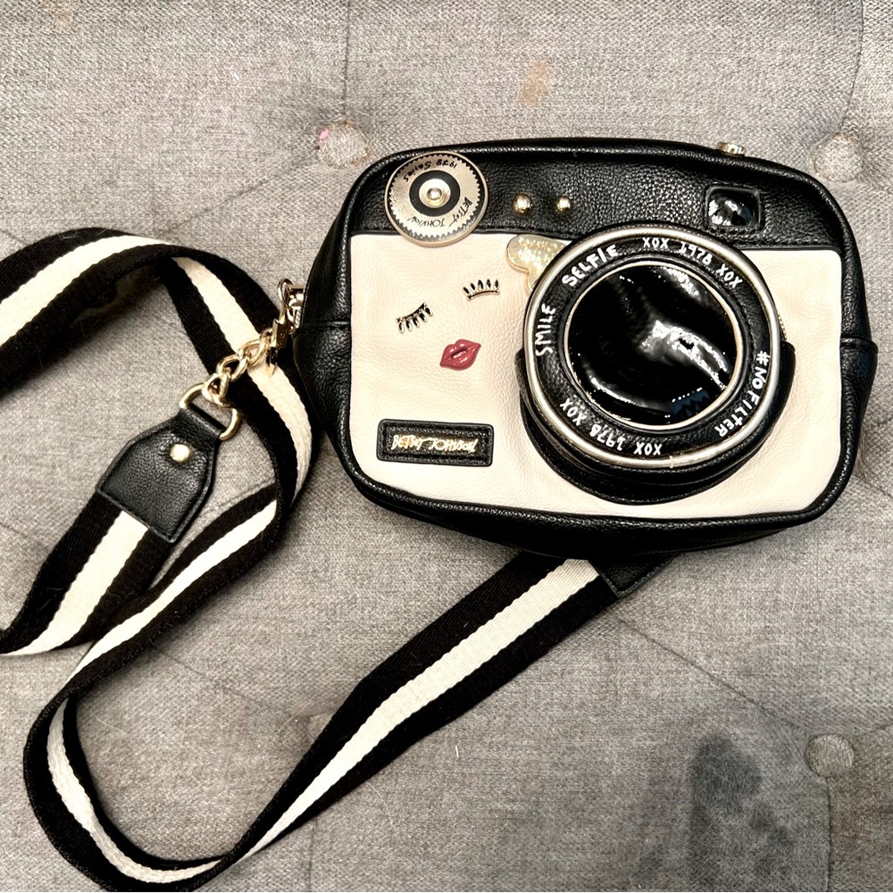 Unique Betsy Johnson camera purse.